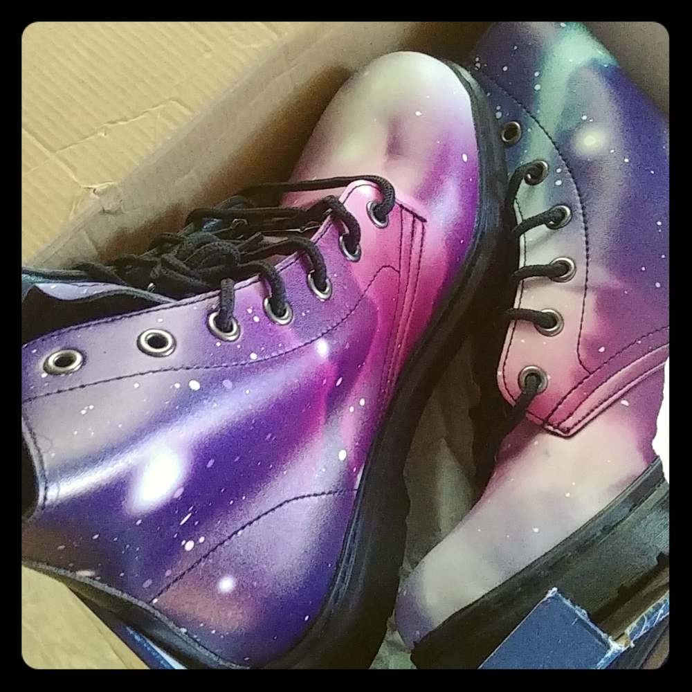 Womens boots